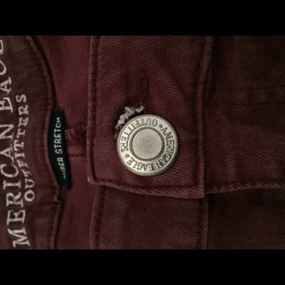 American Eagle Distressed Jeans - Picture 4 of 6